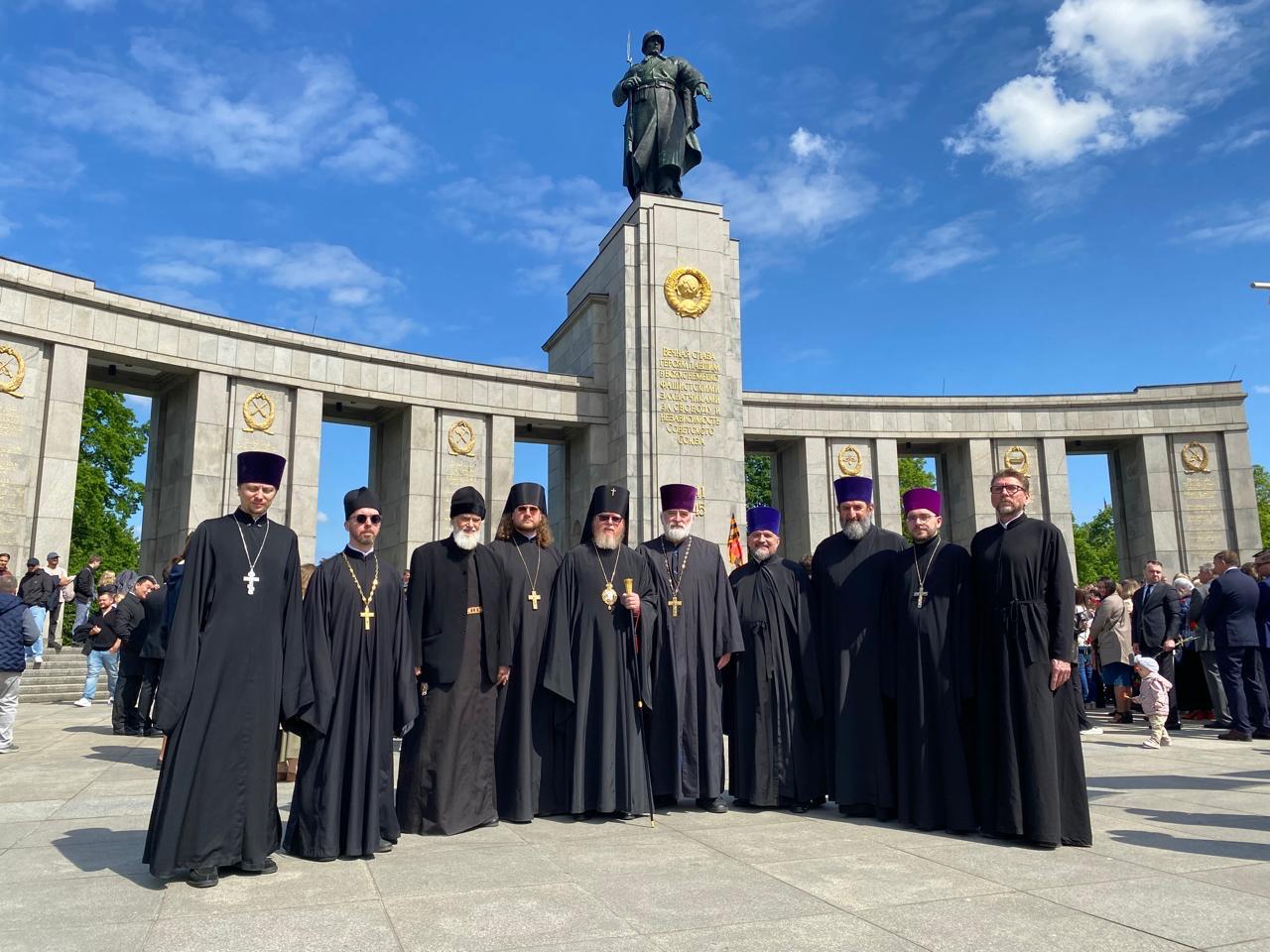 Клирики храма приняли участие в памятных мероприятиях по случаю празднования 81-й годовщины Победы в Великой Отечественной войне